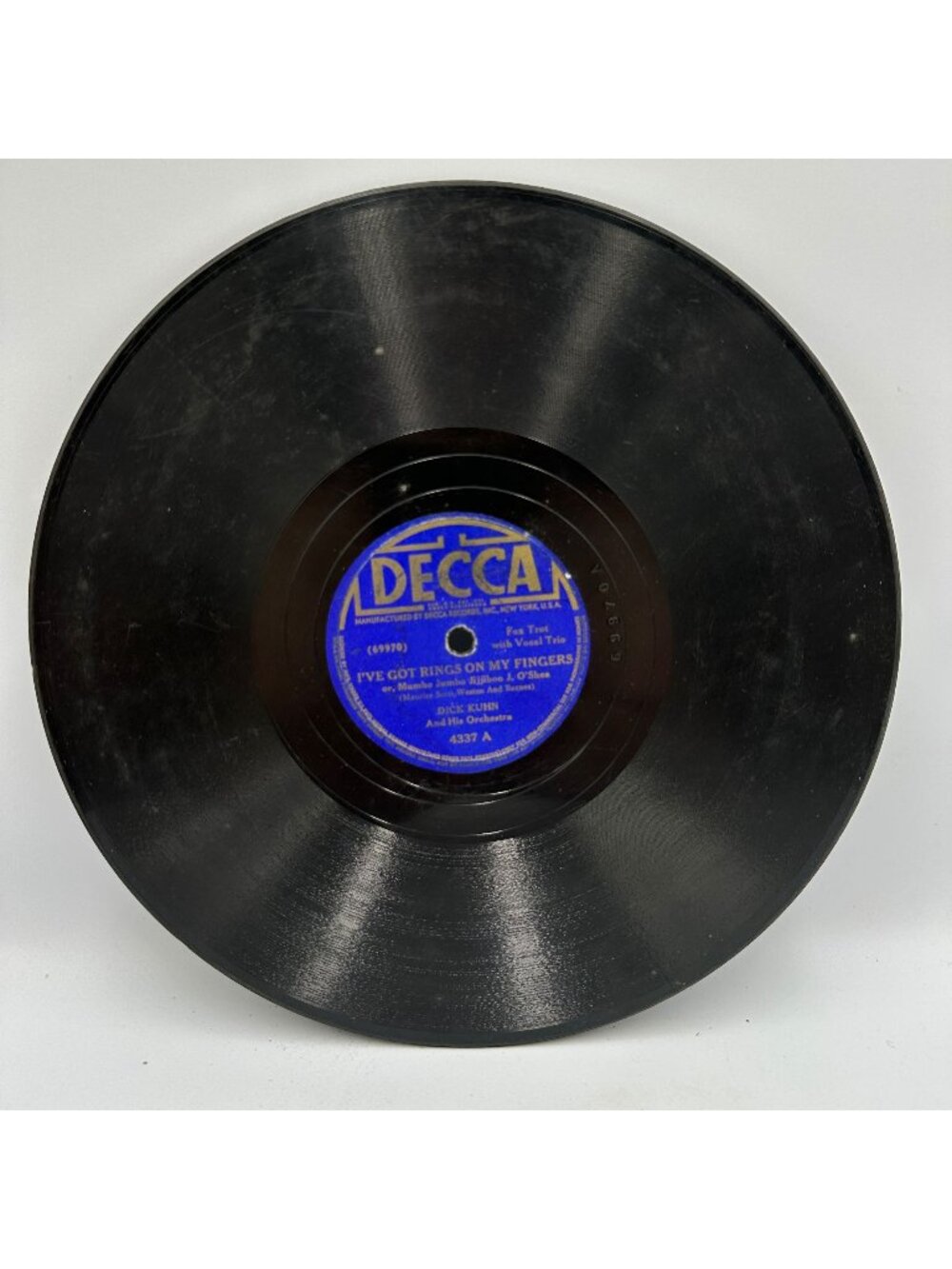 Dick Kuhn Put Your Arms Around Me Honey 78 RPM Decca Record
